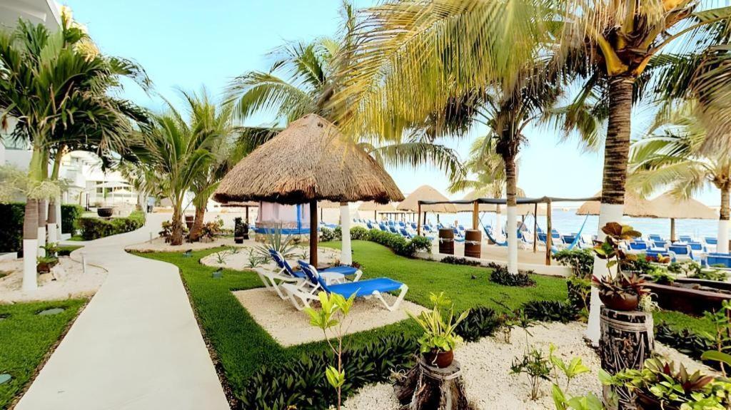 Hotel El Cid La Ceiba 3*
