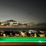 Brand New Condo With Rooftop Pool