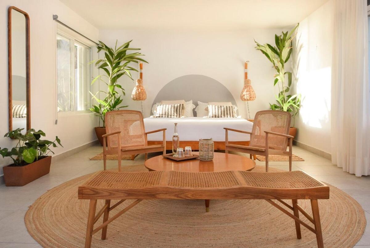 Villa Gorgeous Beachfront Paradise *