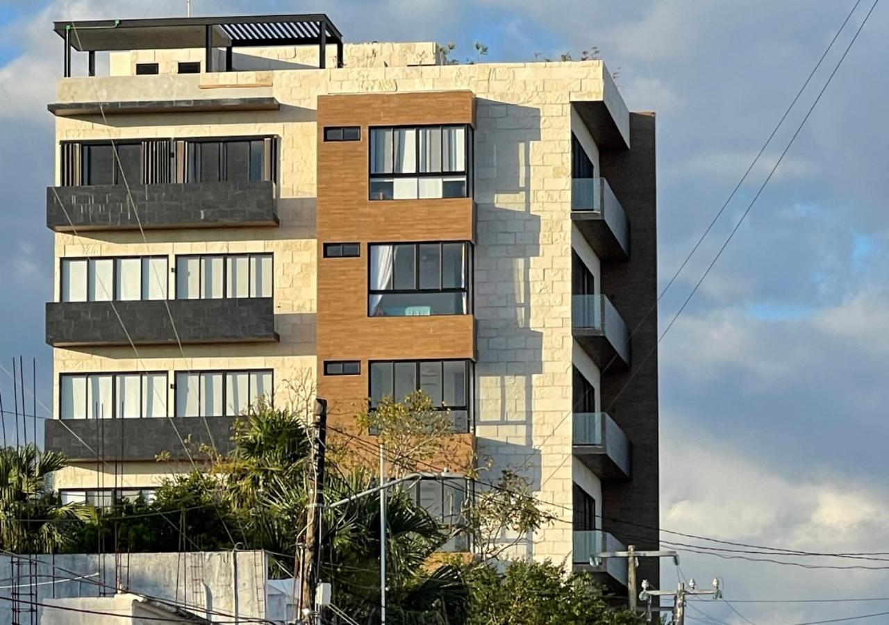 Casa de férias Brand New With Rooftop Pool *
