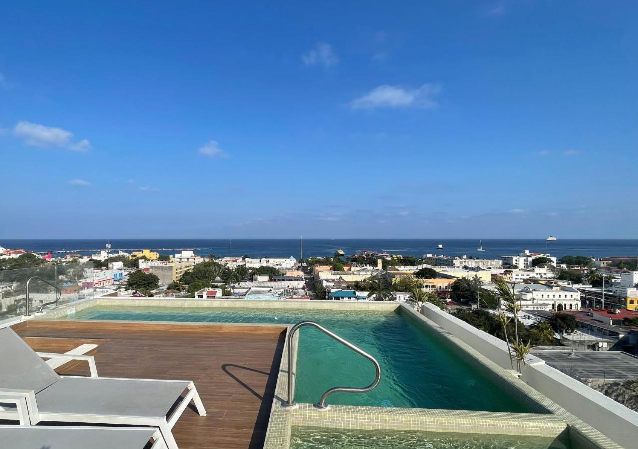 Casa de férias Brand New With Rooftop Pool *