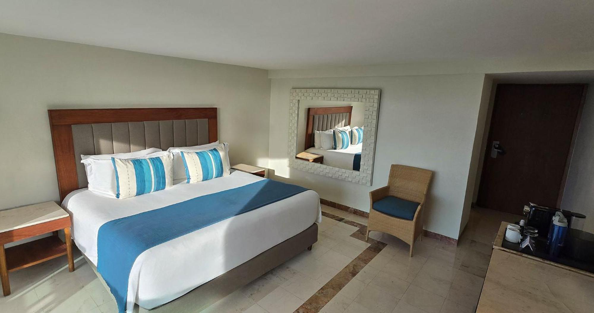 Grand Park Royal Resort